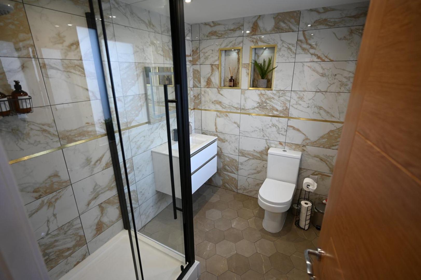 Luxury Two Bed Apartment - Cardiff City Centre ภายนอก รูปภาพ